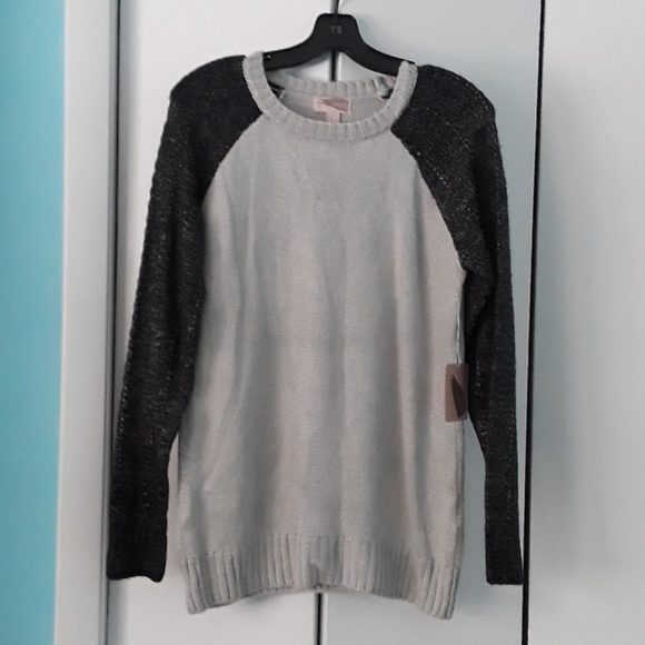 Sweater in black and Grey/new - Picture 2 of 5